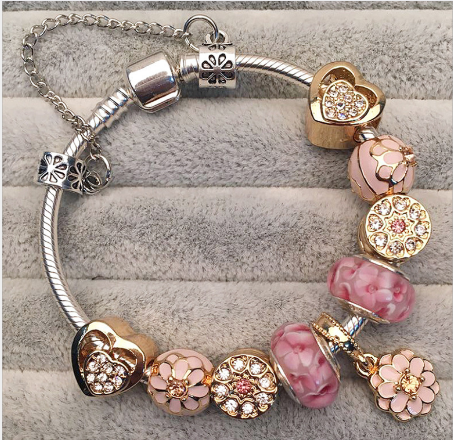 Blush Chapter Bracelet 🌸